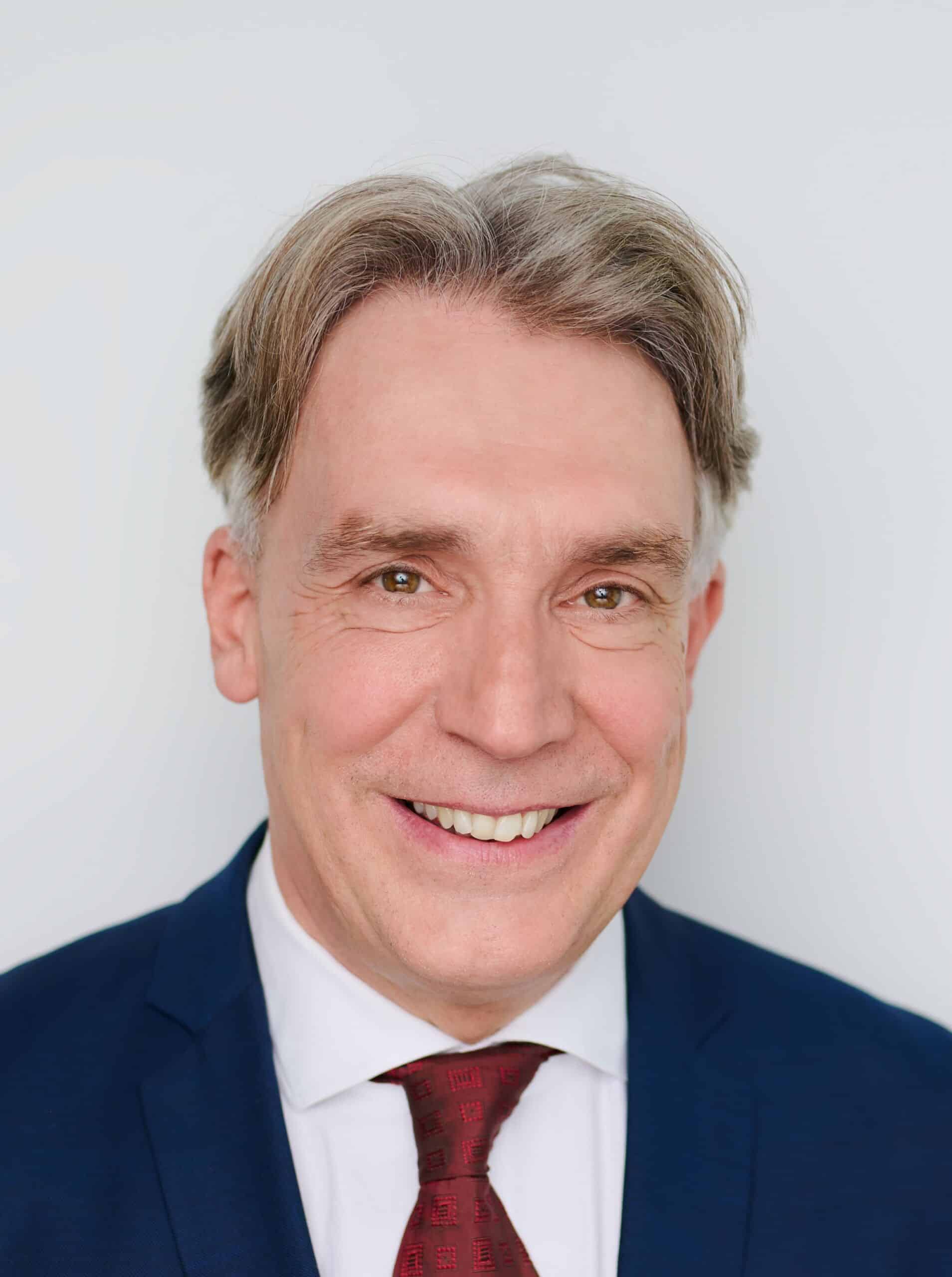 István Murányi is a EU Senior Regulatory Advisor for 3E.